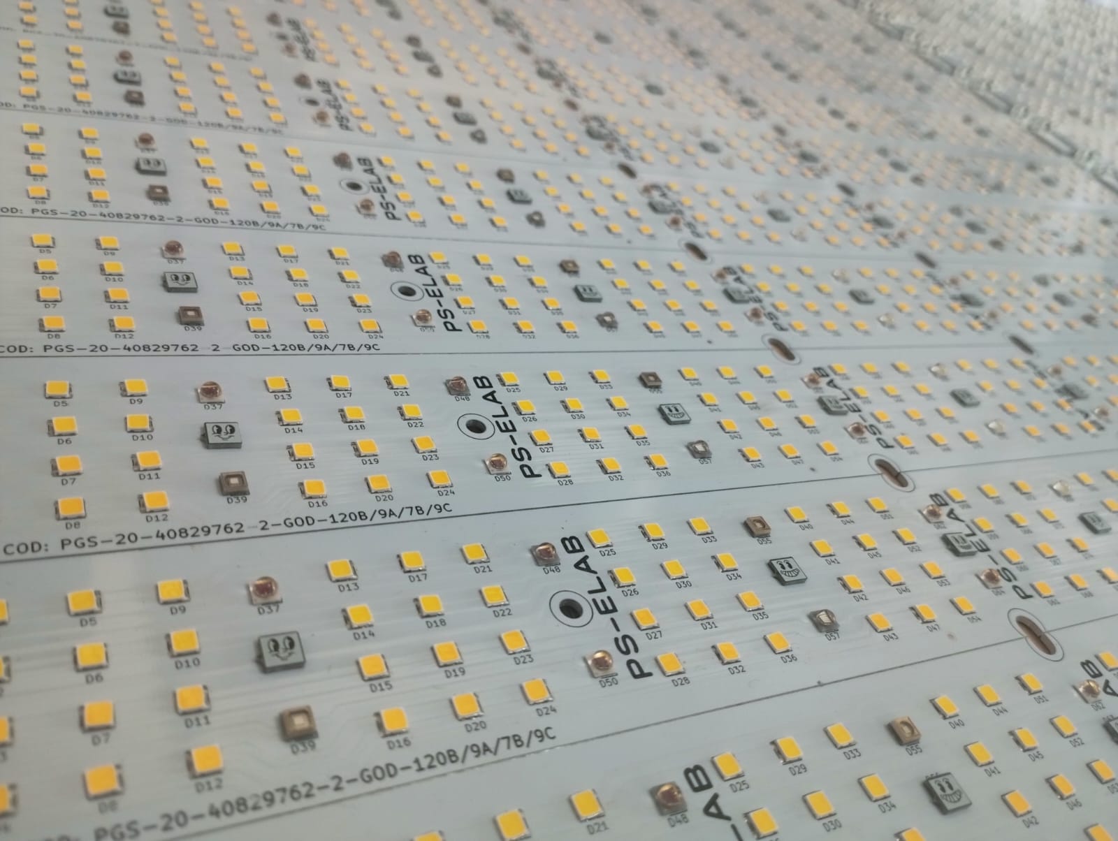 PCB — Diseño propio